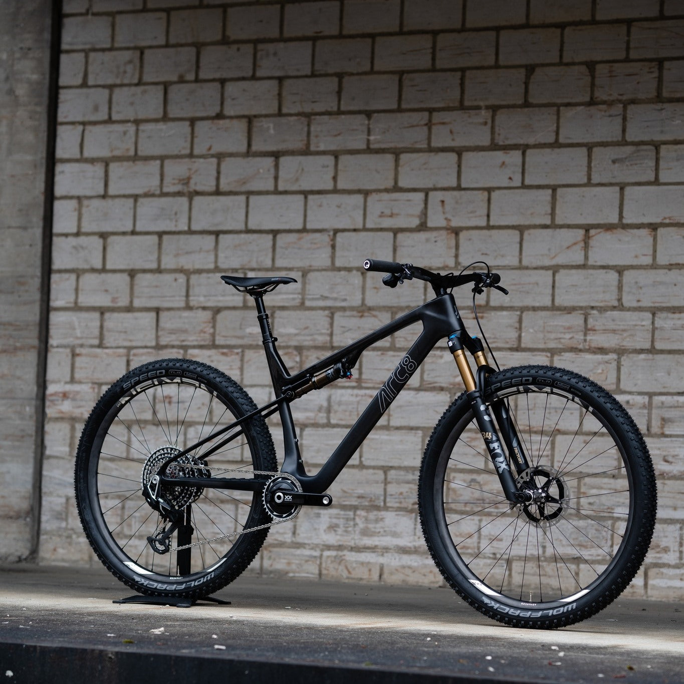 ARC8 Evolve FS Frameset with Fork | Gloss / Matt Carbon