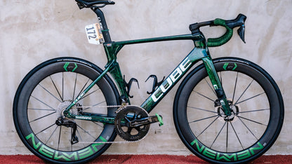 NEWMEN Streem S.60 / S.66 VONOA  aero road wheelset on a Green  CUBE  Litening C:68X AERO